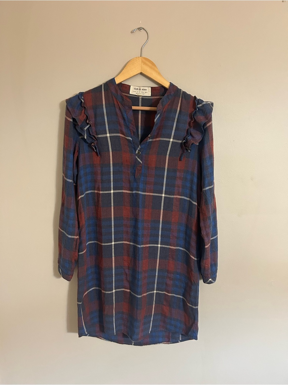 cloth & stone Plaid Ruffle-Shoulder Tunic Dress in Navy and Burgundy